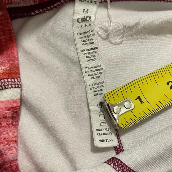 Alo Yoga Airbrush Leggings in Desert Sunset Size Medium - Picture 4 of 7